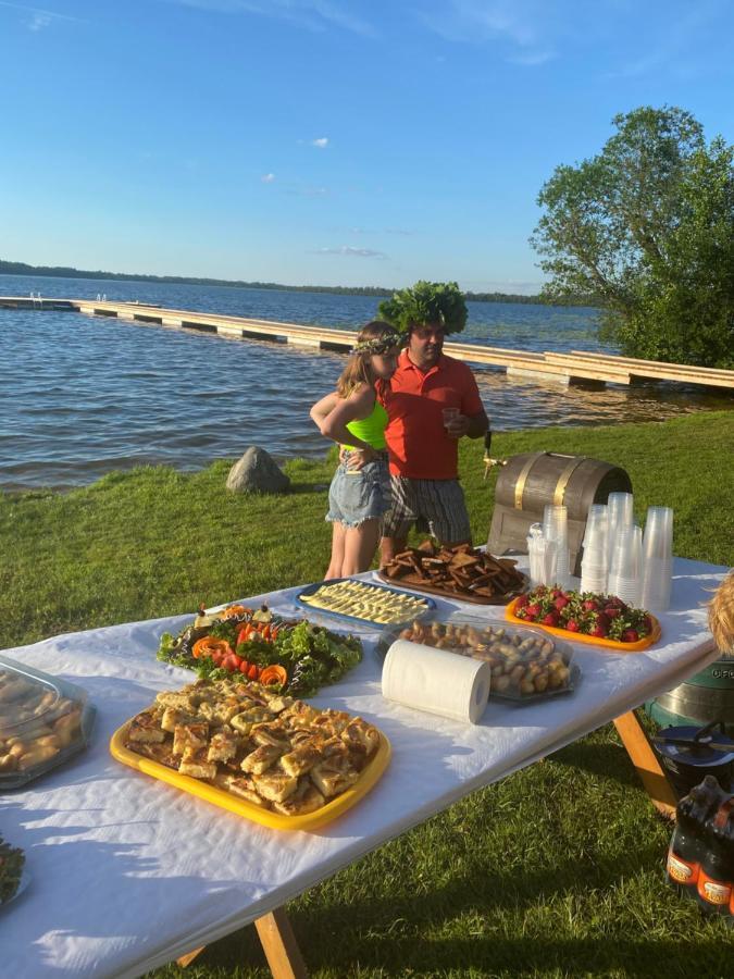 Guest House Zirga Smaids Kušneri Eksteriør bilde